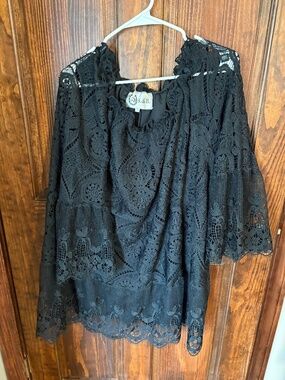 L&B black lace mini dress with stretchy neck, bell sleeve, NWT 1XL/2XL